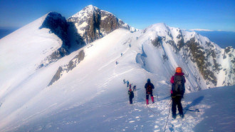 Пълен зимен траверс на любимата Синаница - качване от север (откъм хижата) и връщане по билото през Момин връх!!! Алпийски страсти в ранния февруари. Нощувка в Спано поле :)