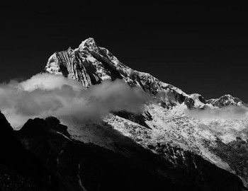 Chopicalqui peak, Cordillera Blanca