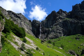 Two-day trip in Stara Planina - Reserve Djendema, Rai hut, Raisko Praskalo waterfall, Botev Peak