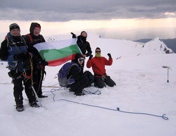 С Алекстрек в зимен Пирин - изкачване на връх Яловарника /18-19.04.2015/